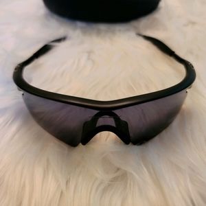 Oakley M Frame